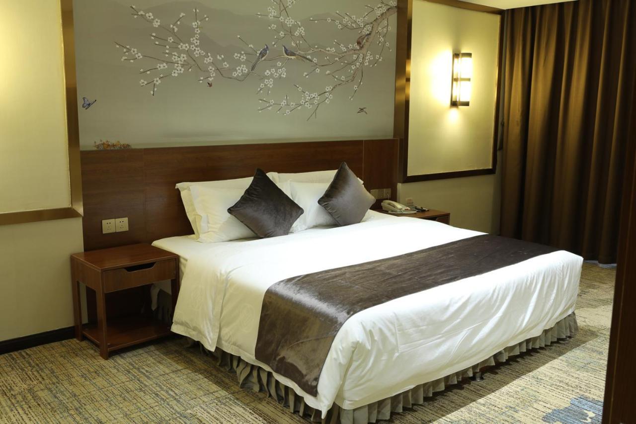 Zhi Hui Tang Feng Ze Hotel Chengdu Luaran gambar